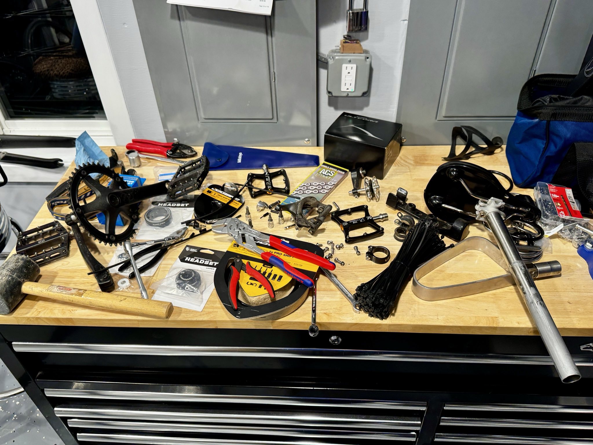 a pile of parts which will become this bike